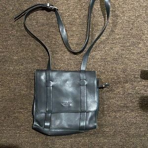 Kenneth Cole leather purse